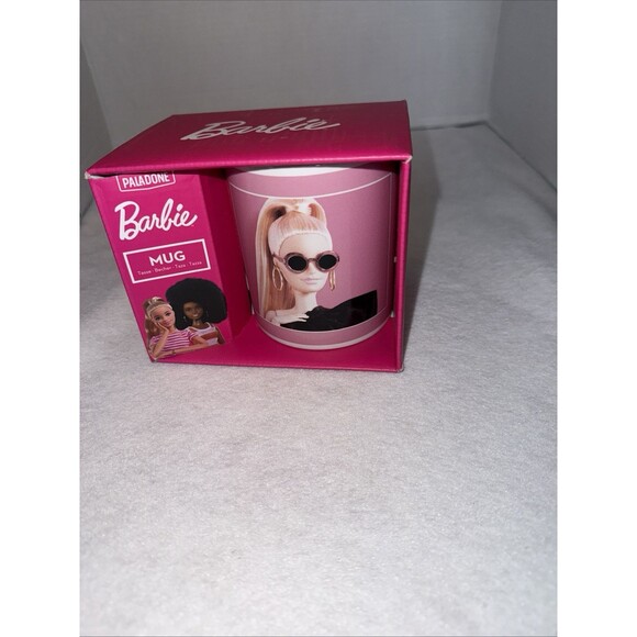 Paladone Barbie Style Icon Collector's 12 oz Coffee, Tea & Hot Chocolate Mug New - Picture 5 of 5